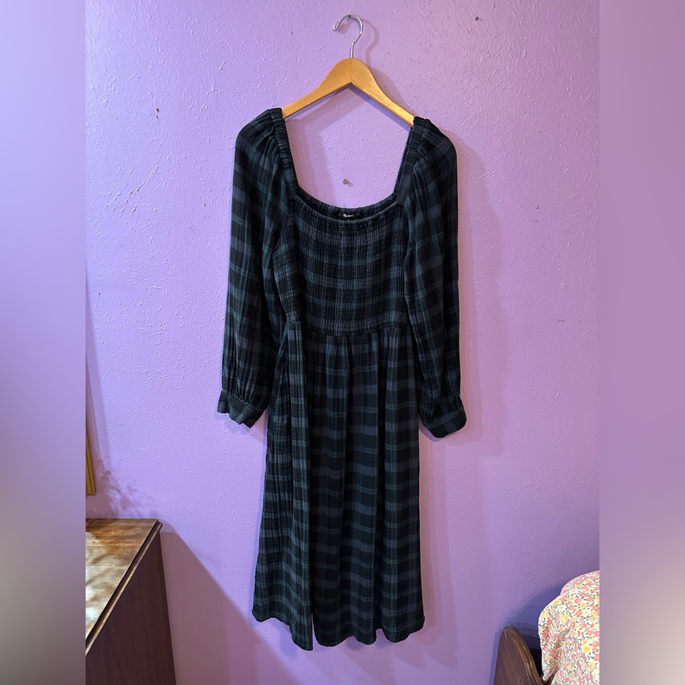 Madewell Lightspun Lucie Long Sleeve Smocked Midi Dress in Livonia - Picture 2 of 13